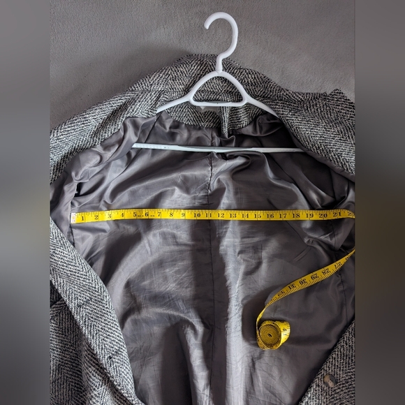 Oak + Fort Herringbone Coat - Picture 8 of 9